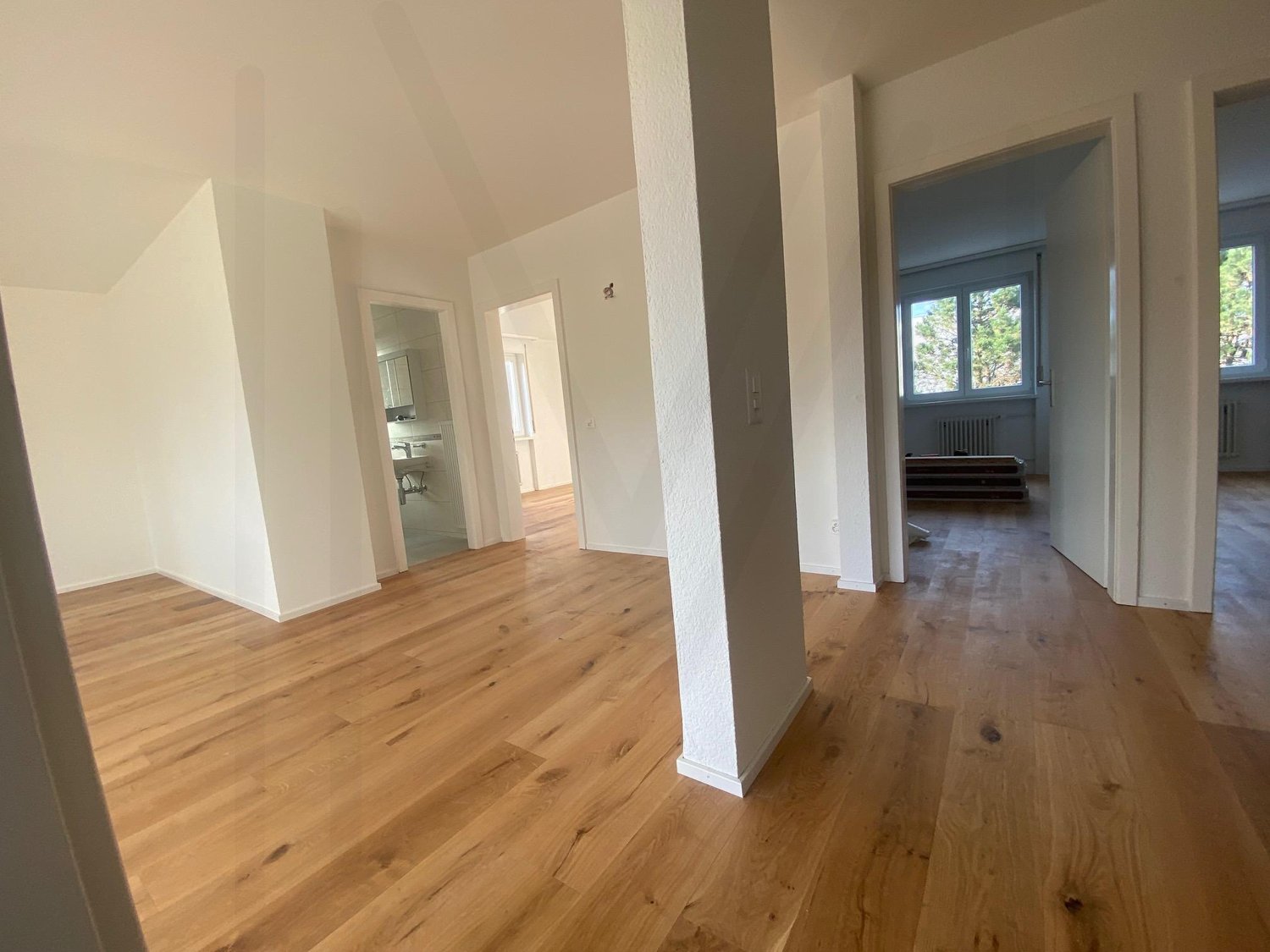 45 rooms apartment, photo 3 of 10