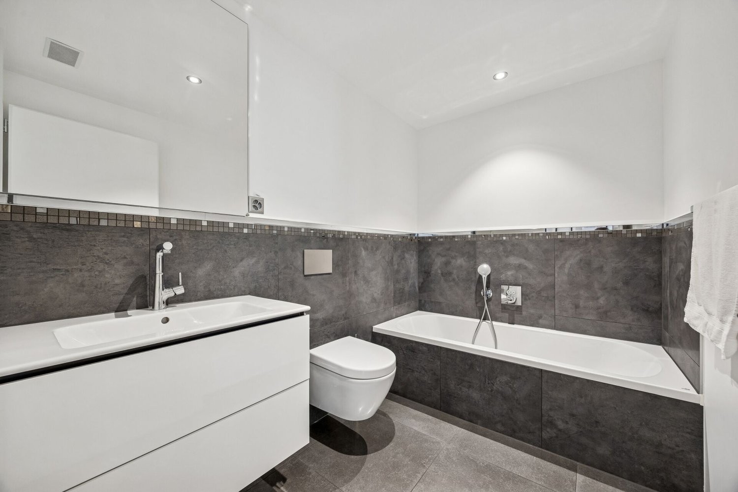 2 ½ pièces appartement meublé, photo 7 sur 10