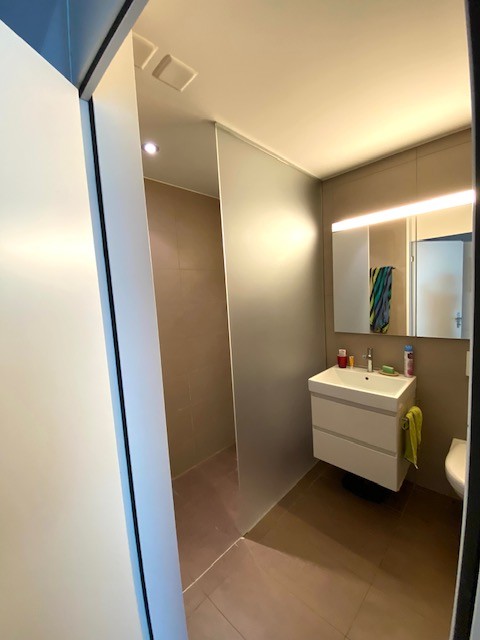 Chambre dans un appartement partagé