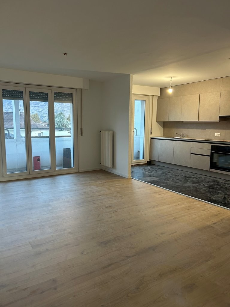6 rooms apartment