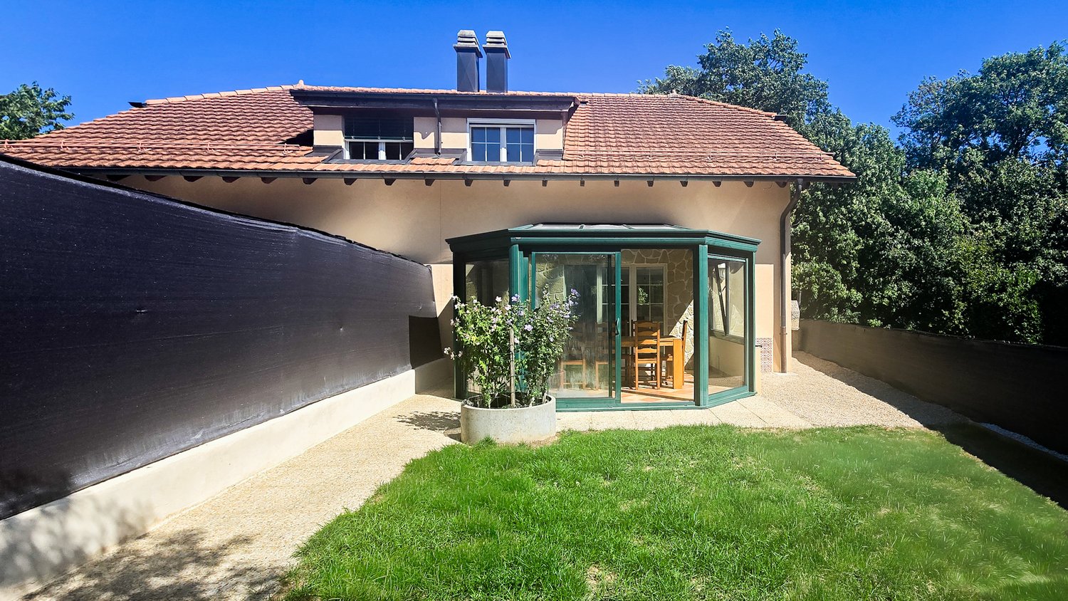 5 ½ rooms villa, photo 1 of 10