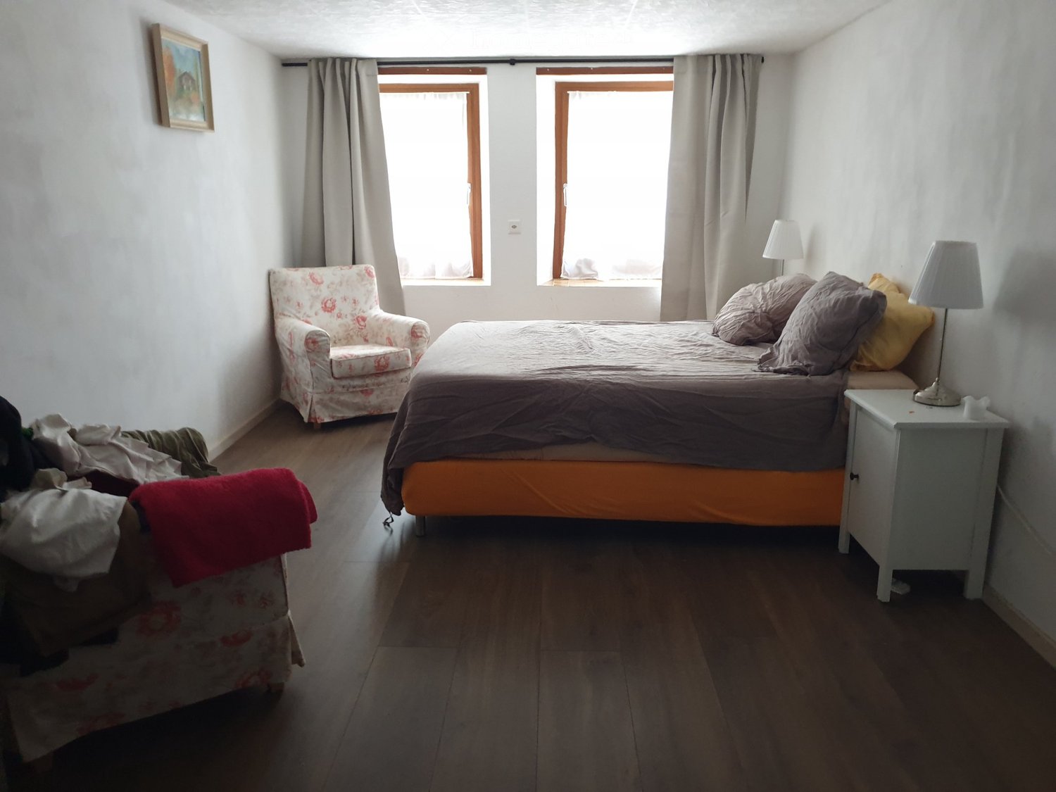 1 room single room, photo 1 of 4