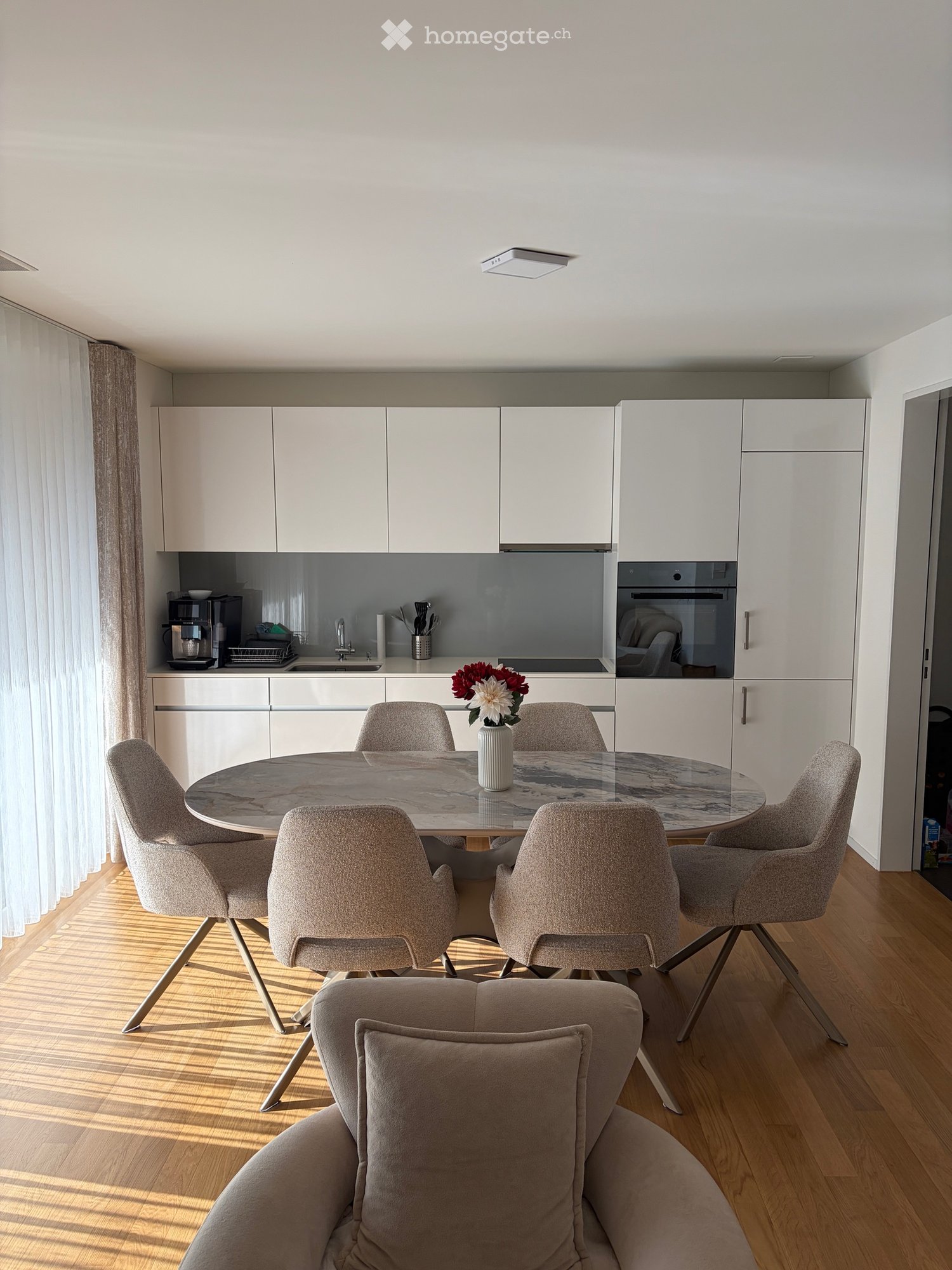 4 rooms apartment, photo 2 of 5