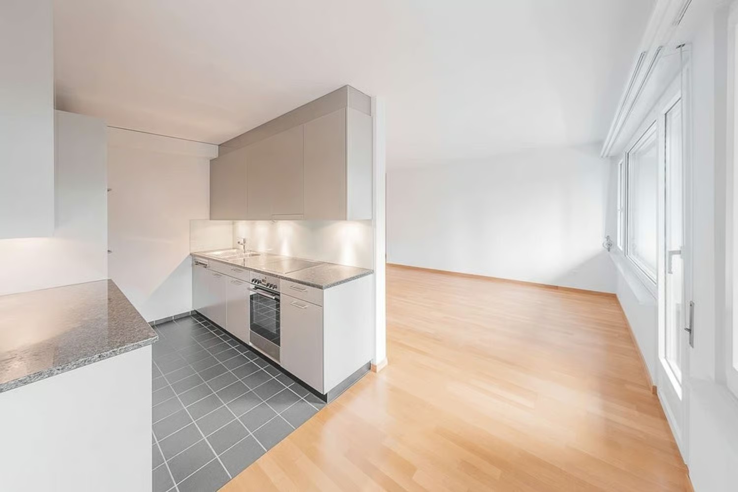 4 rooms apartment, photo 5 of 10