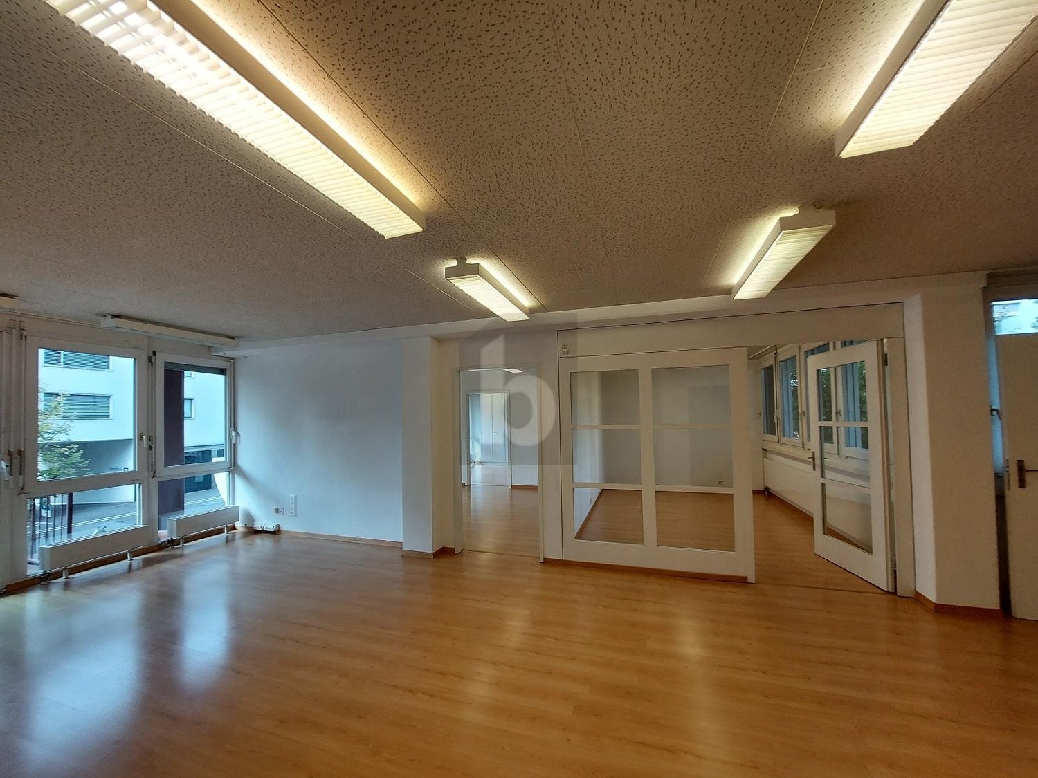 125m² office, photo 2 of 4