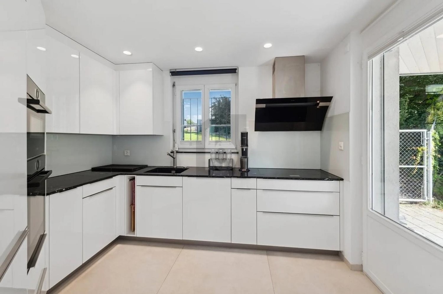 6 ½ rooms duplex house, photo 3 of 4