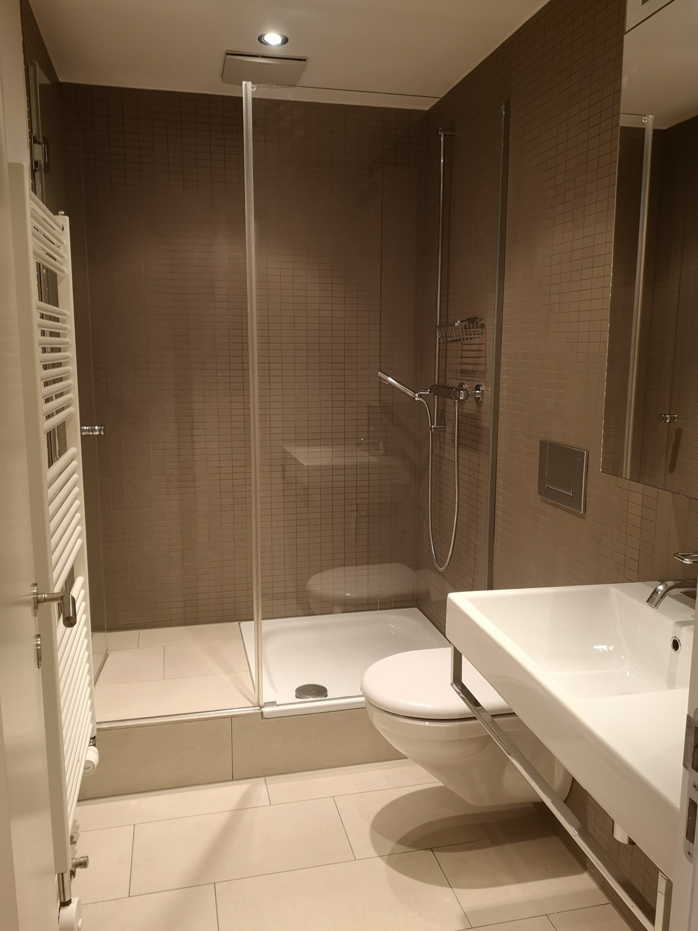5 rooms apartment, photo 8 of 9