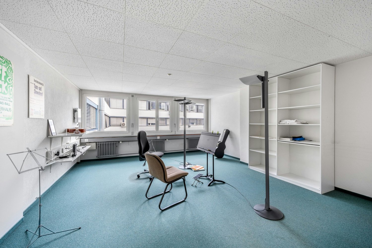 135m² office, photo 1 of 8