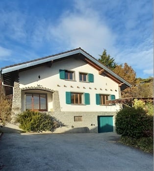 6 rooms single house