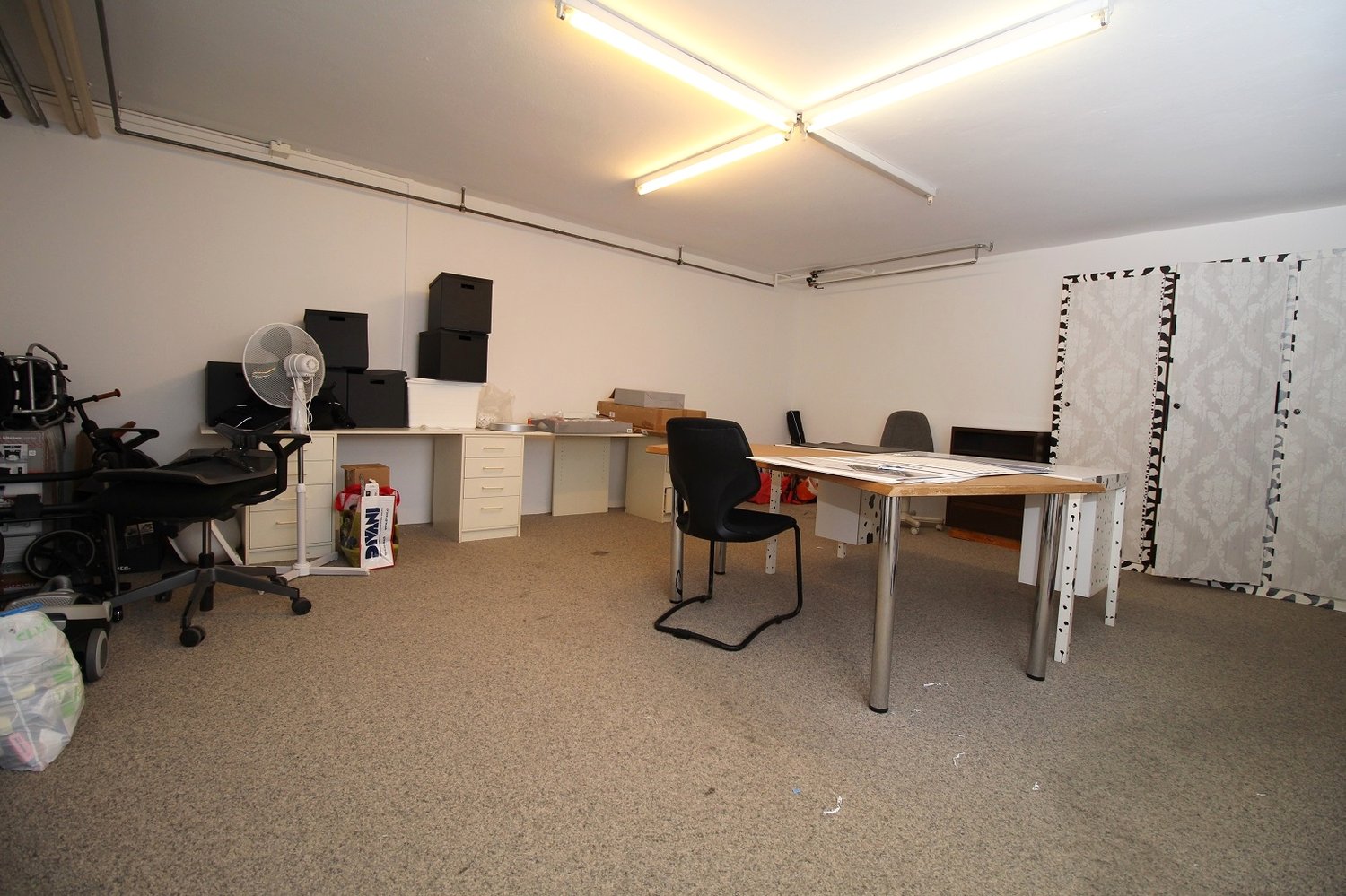 140m² office