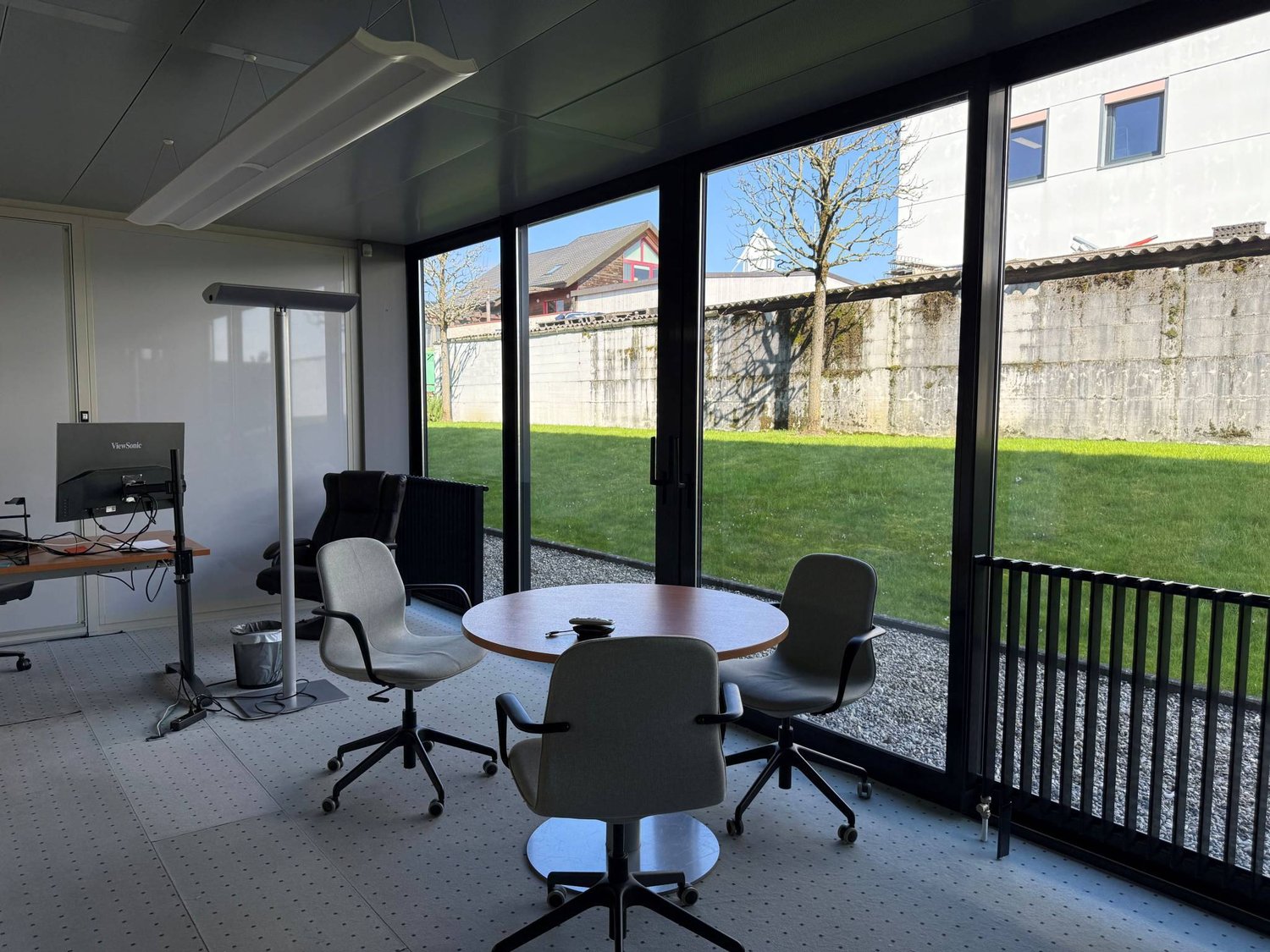300m² office, photo 3 of 8