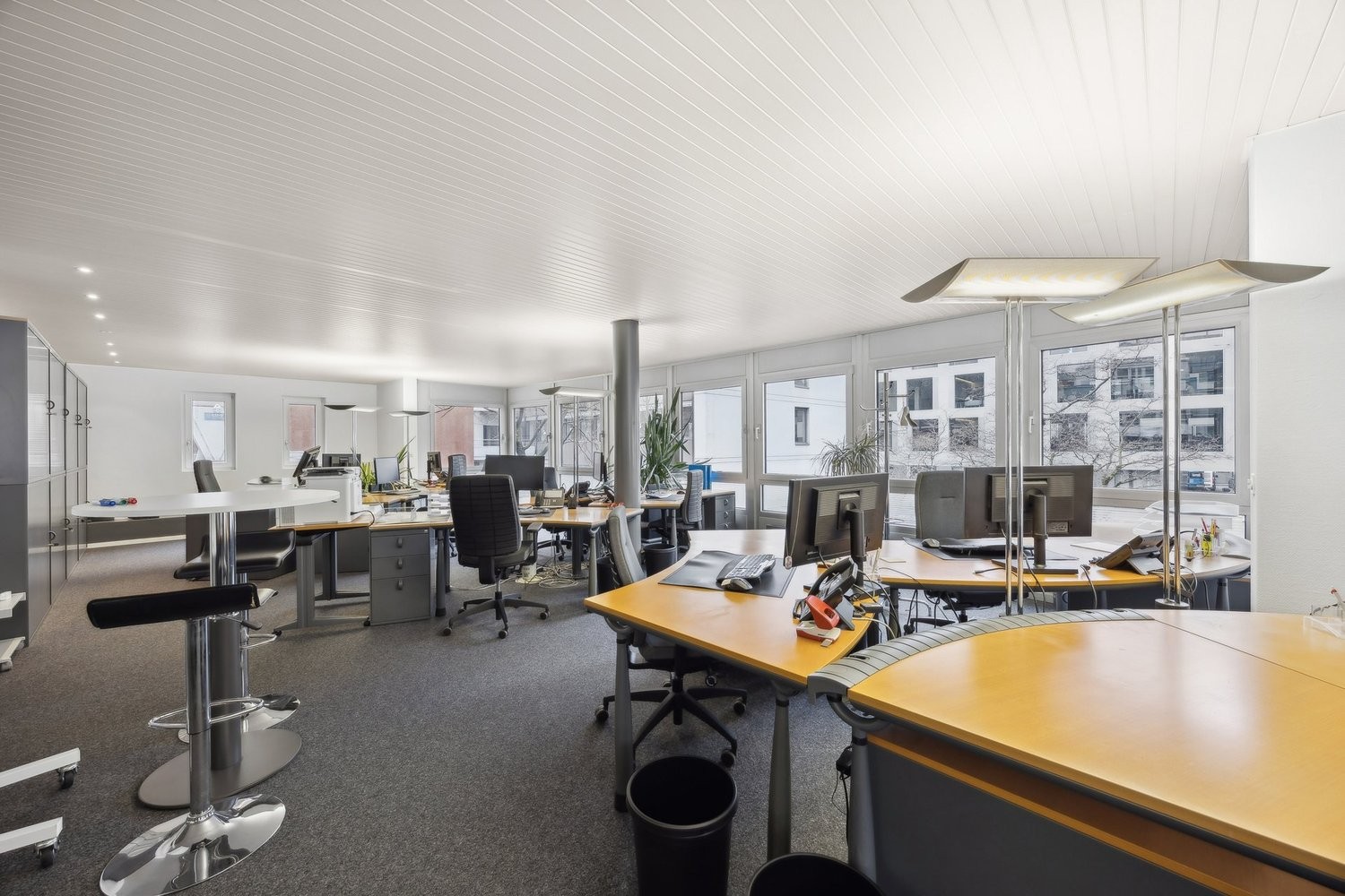 Office, photo 1 of 9