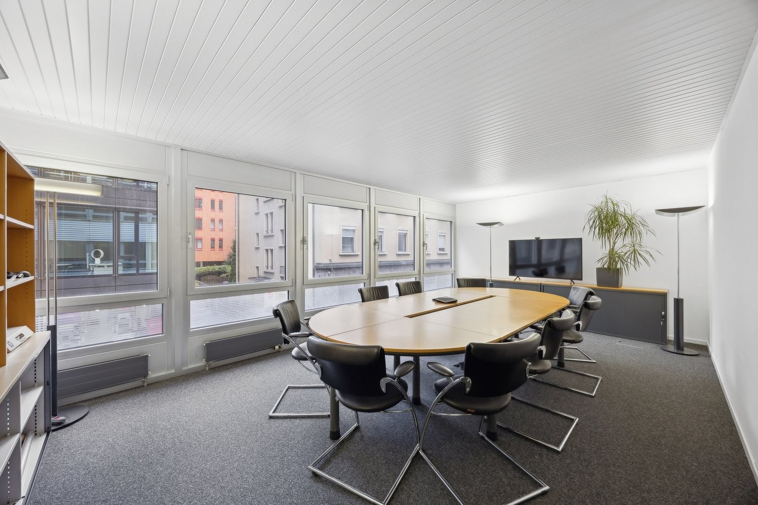 Office, photo 4 of 9