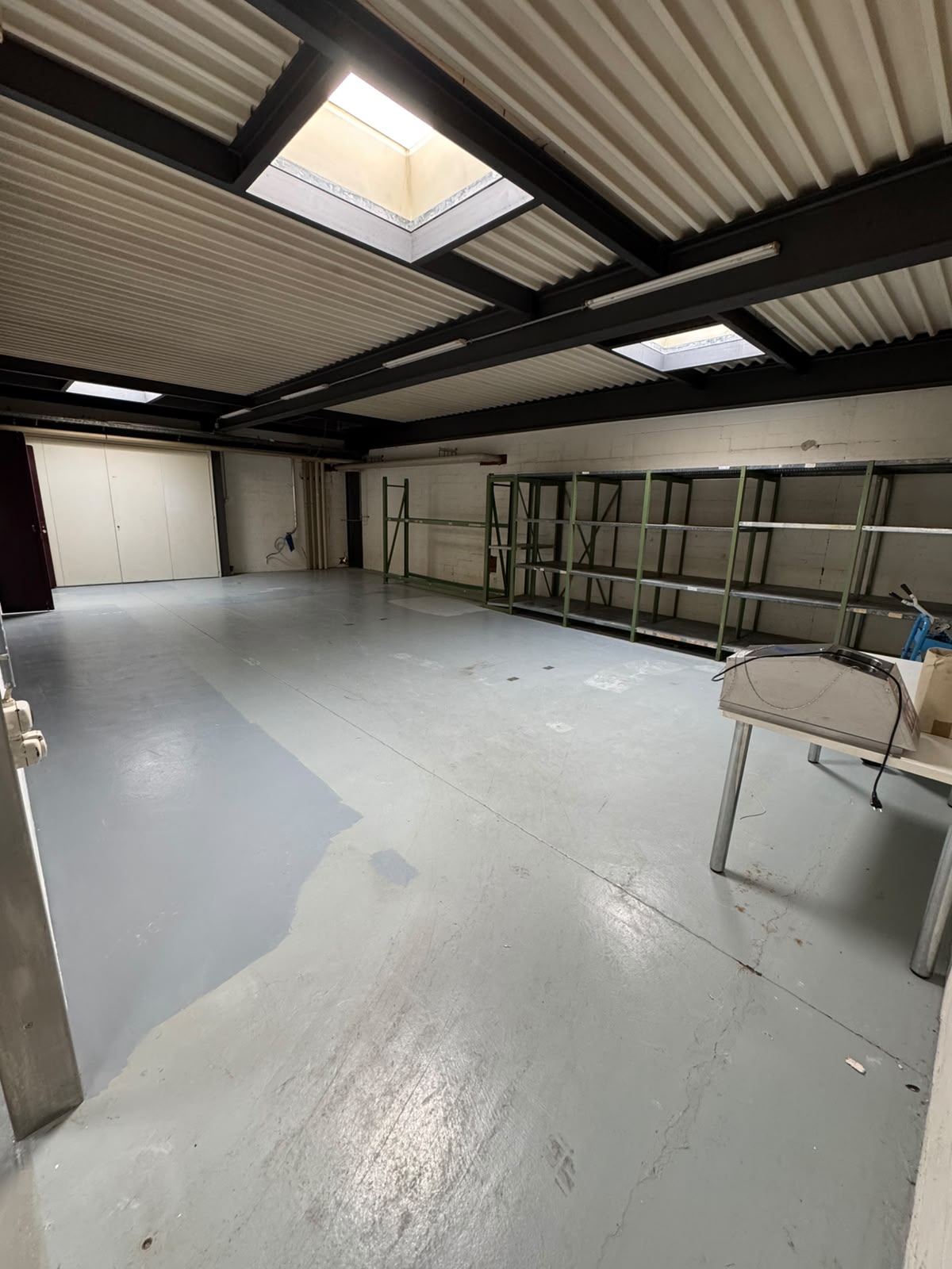850m² commercial