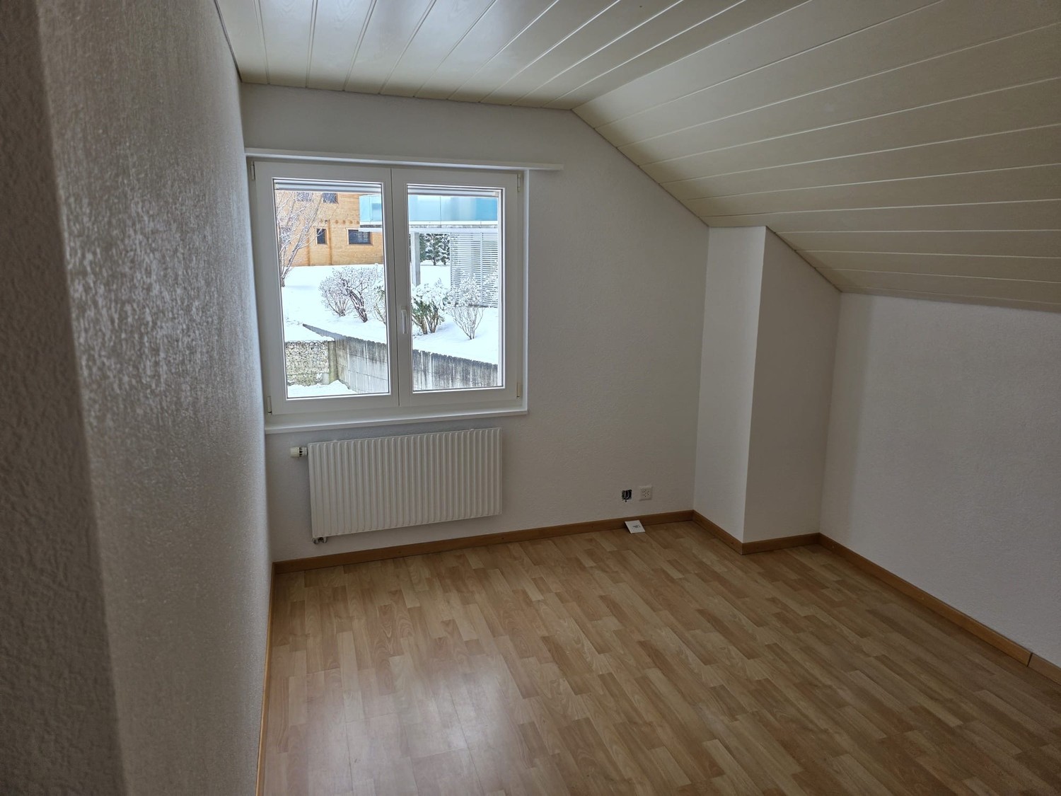 5 rooms single house