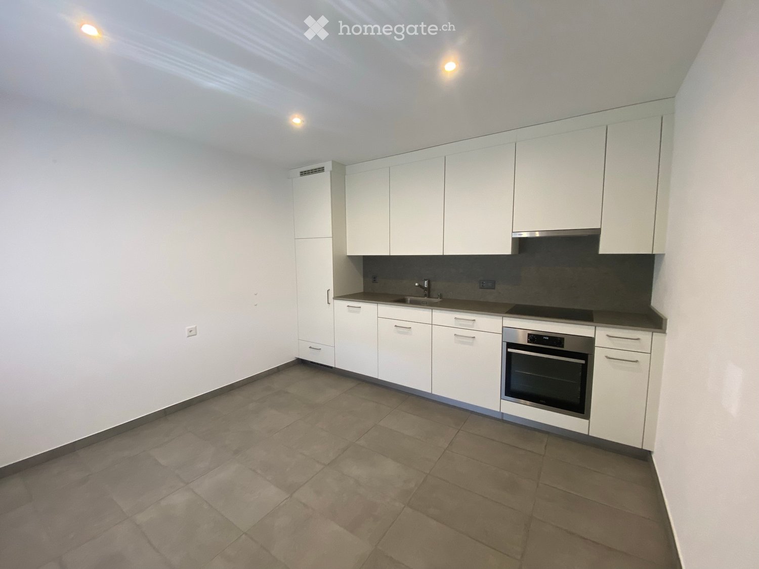 3 rooms apartment, photo 3 of 4