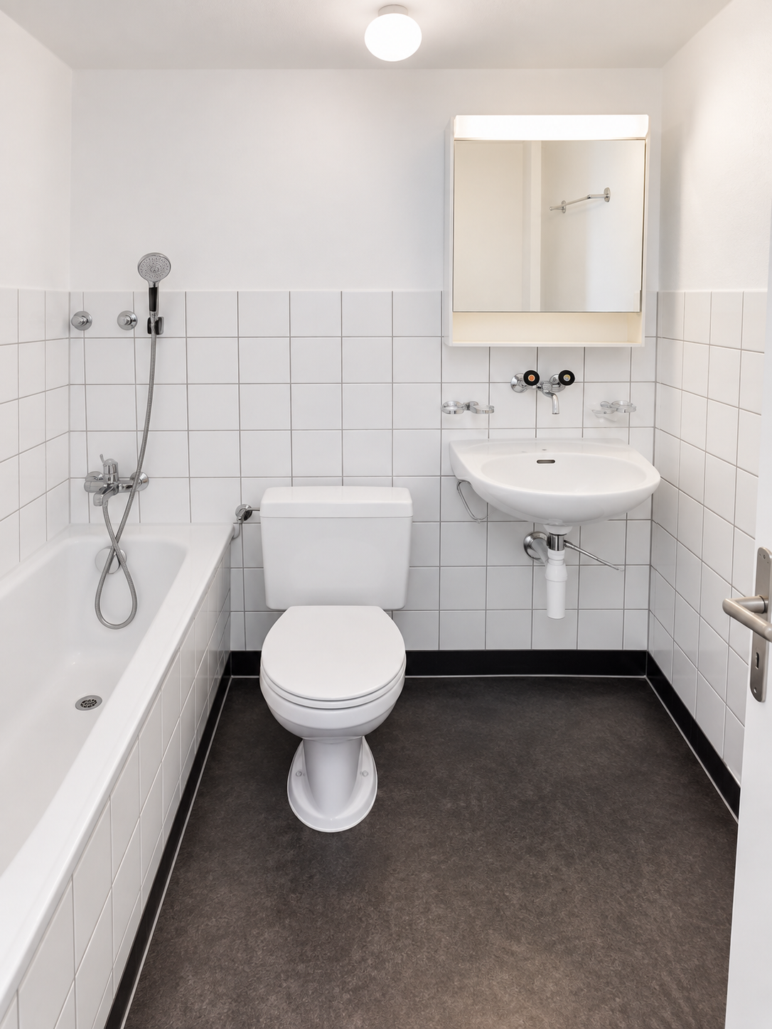 5 rooms apartment, photo 1 of 10