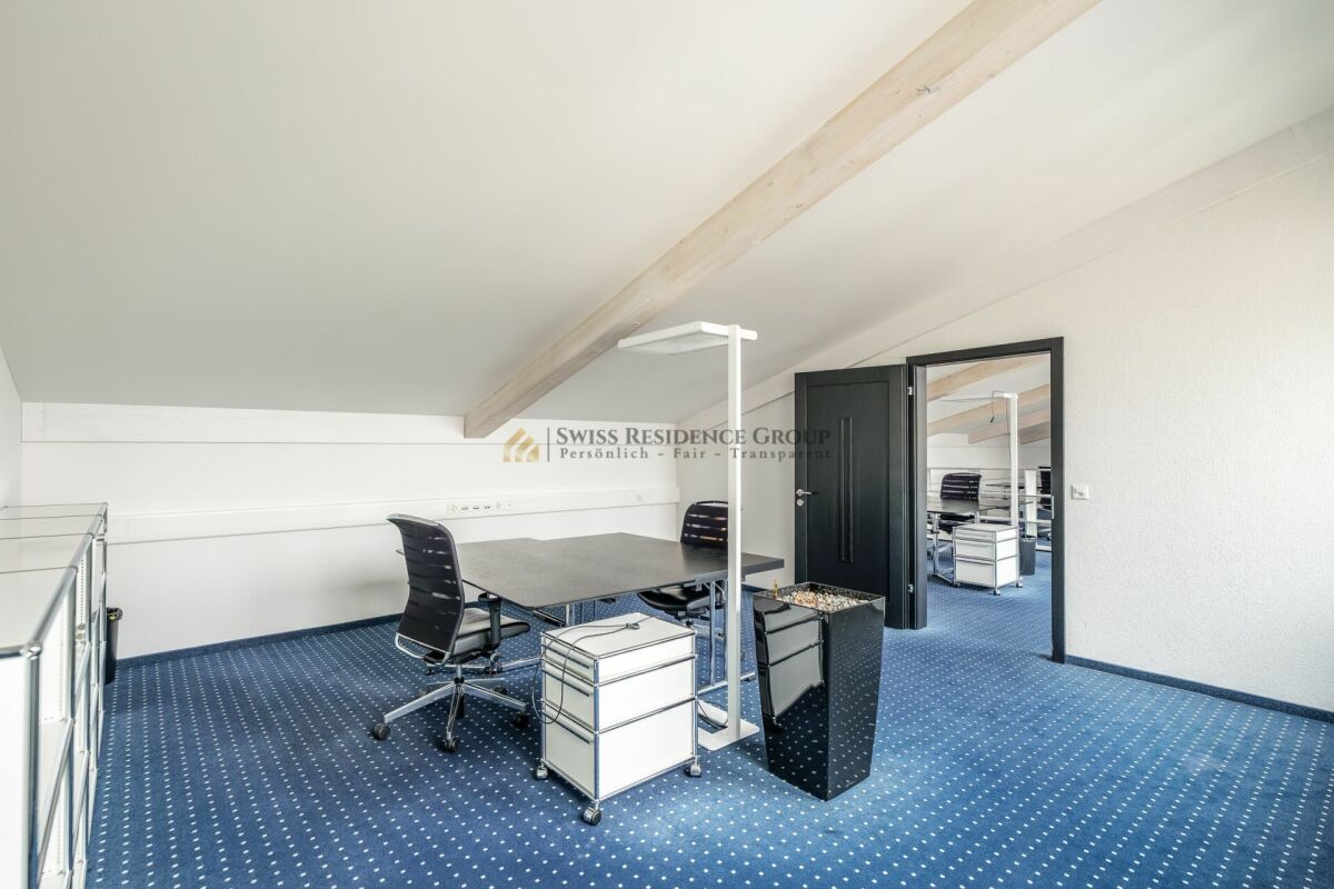 135m² commercial