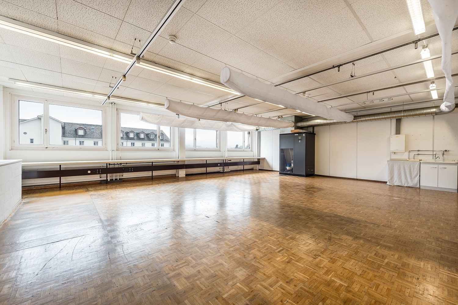 814m² office, photo 4 of 10