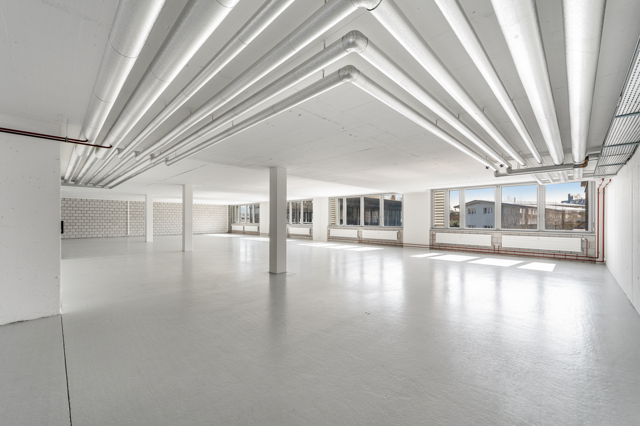 402m² commercial