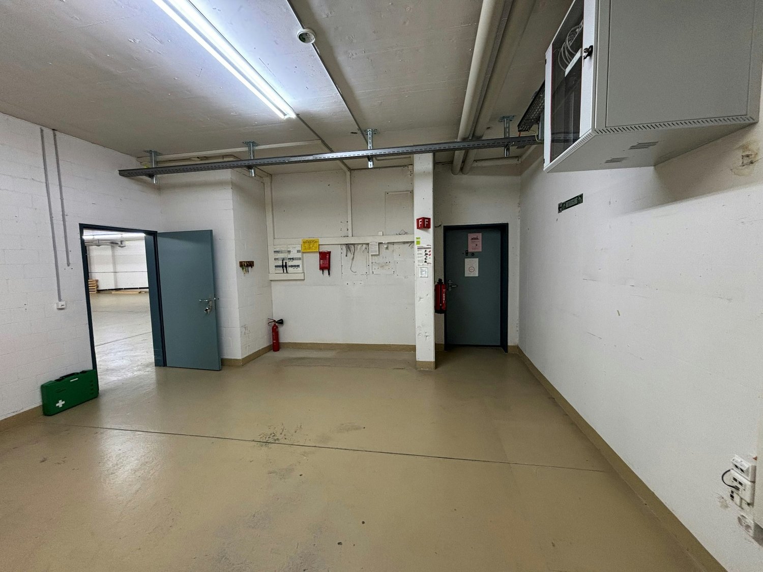 Locale di magazzino di 1158m²