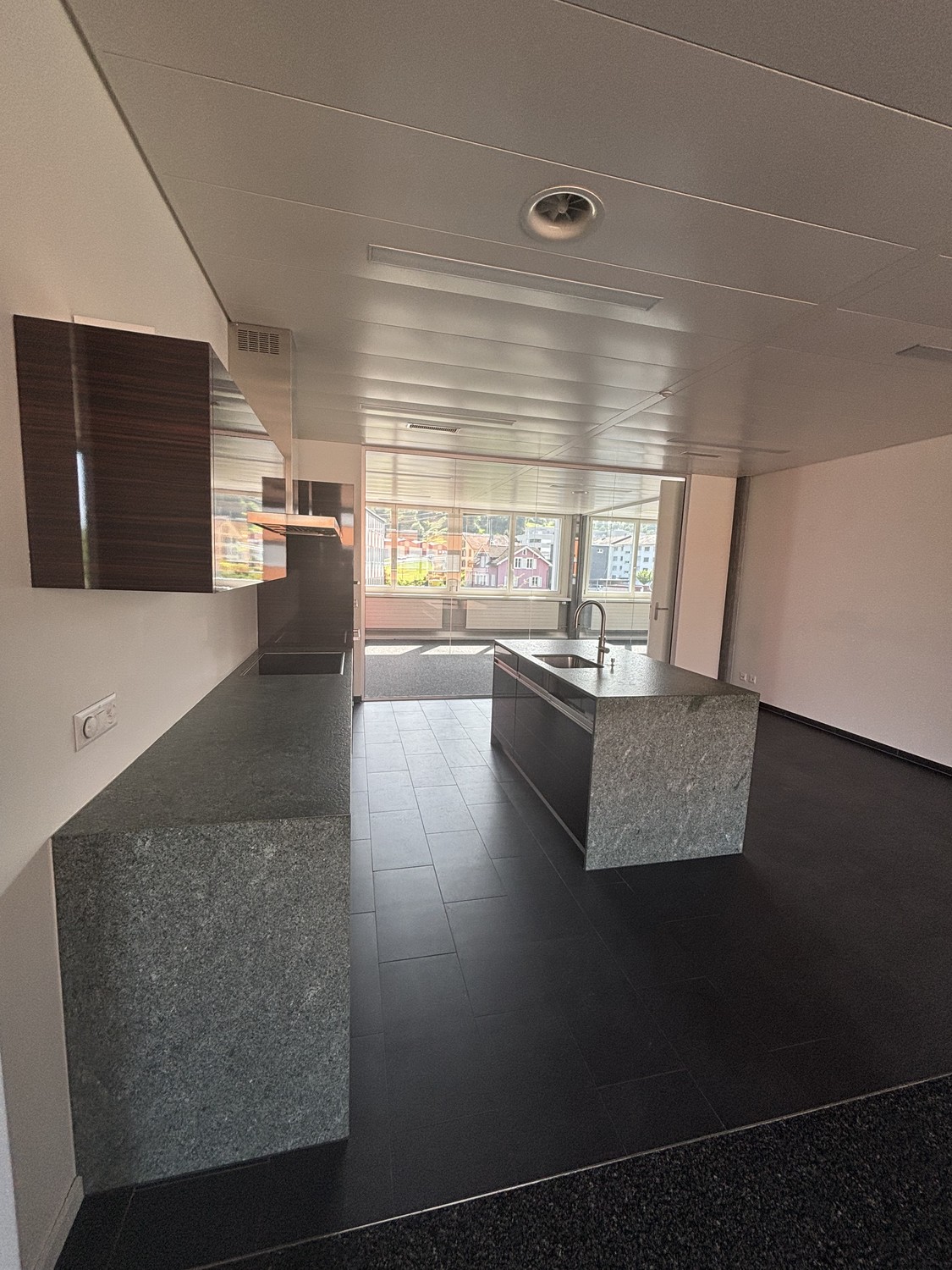 384m² bureau, photo 7 sur 10