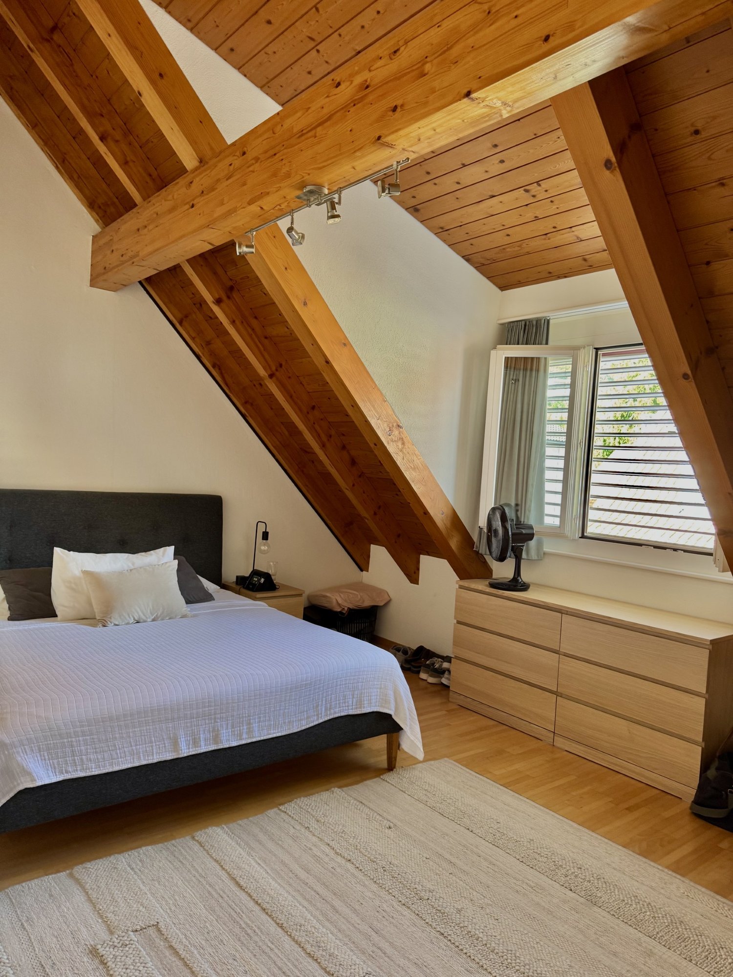 8 ½ rooms apartment
