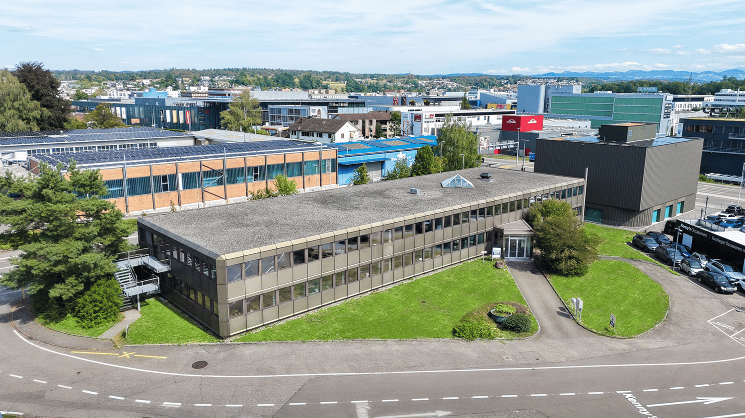 148m² office, photo 1 of 6