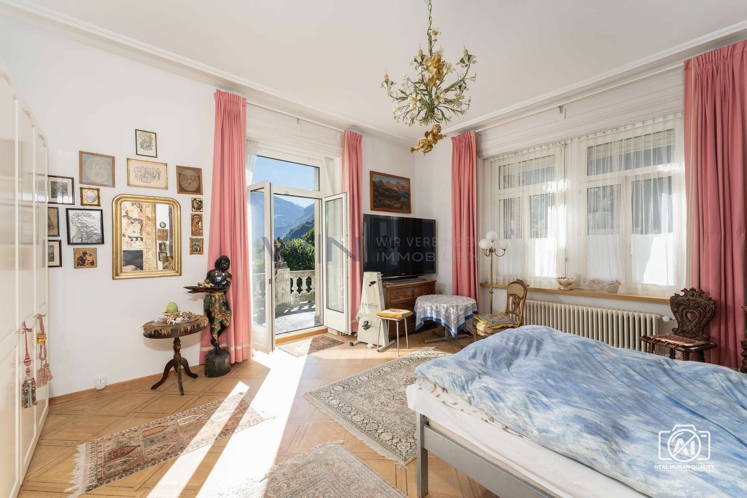 8 rooms villa