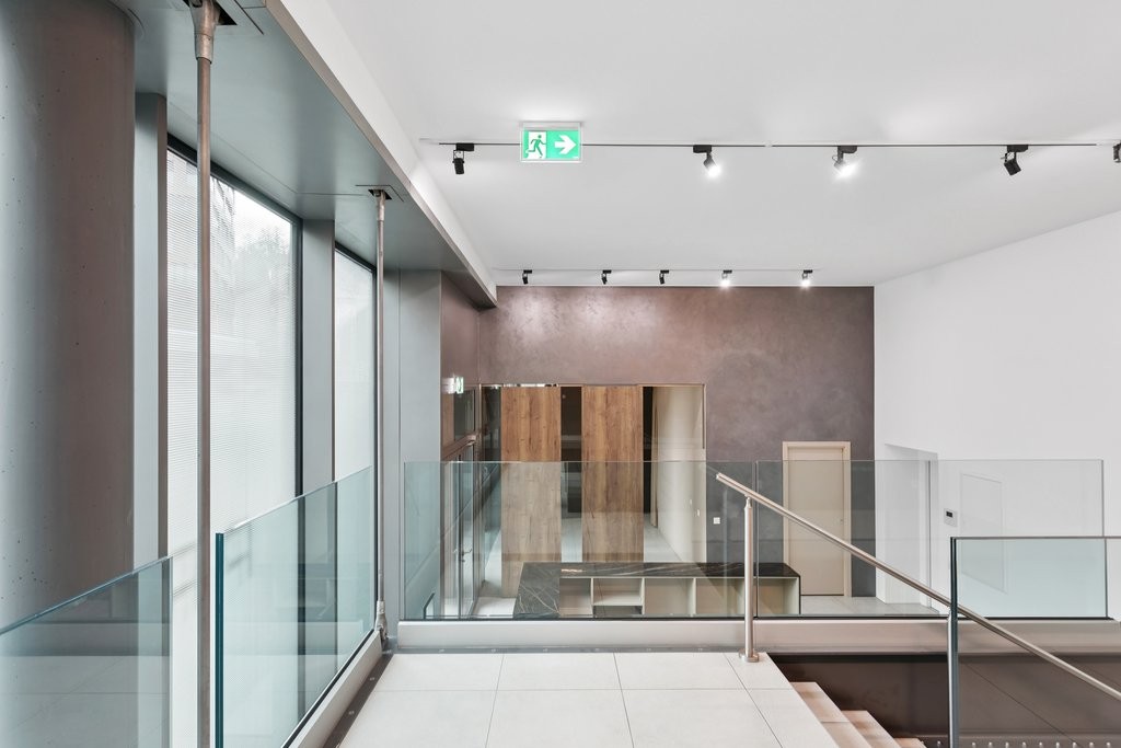 196m² commercial, photo 7 of 10