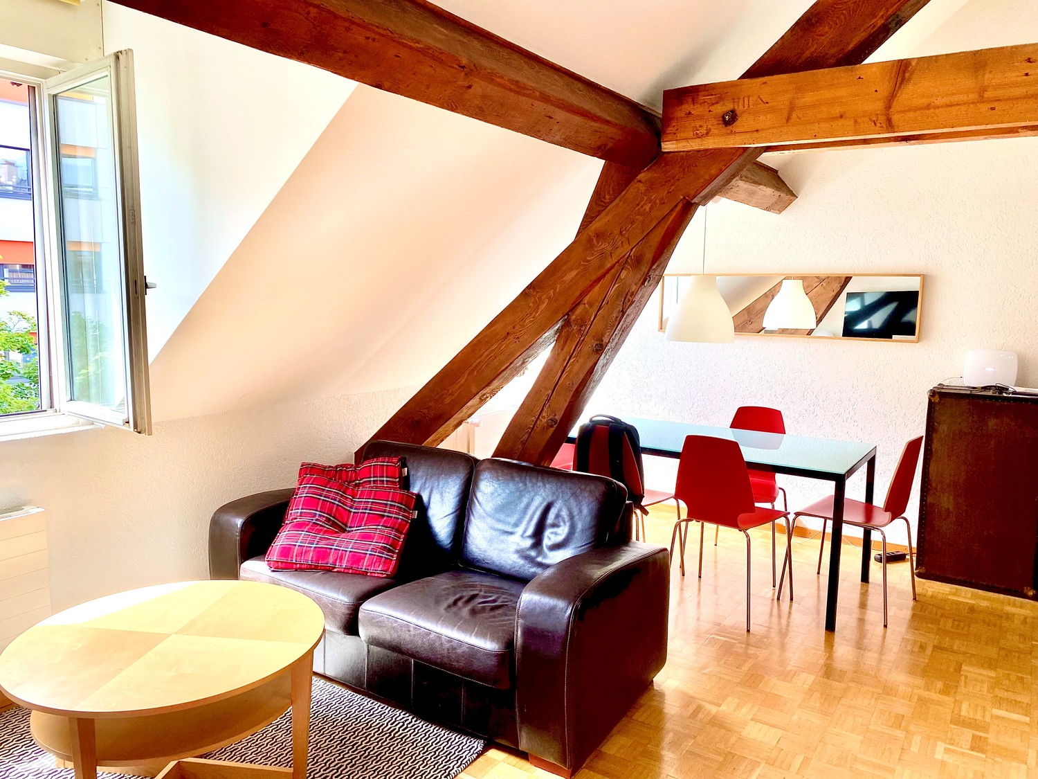4 rooms apartment, photo 3 of 8