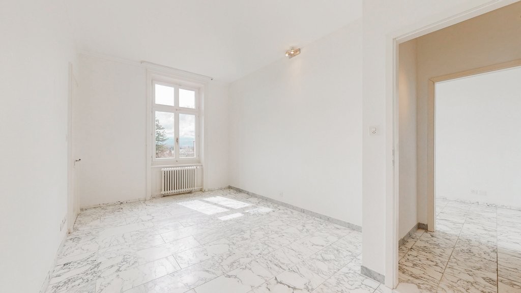 6 rooms apartment, photo 10 of 10