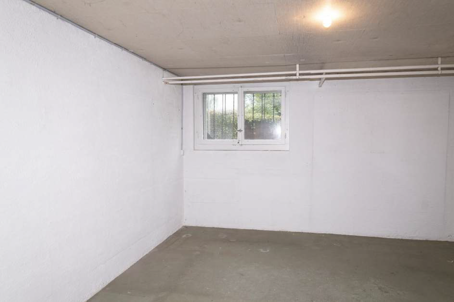 15m² commercial, photo 1 of 2