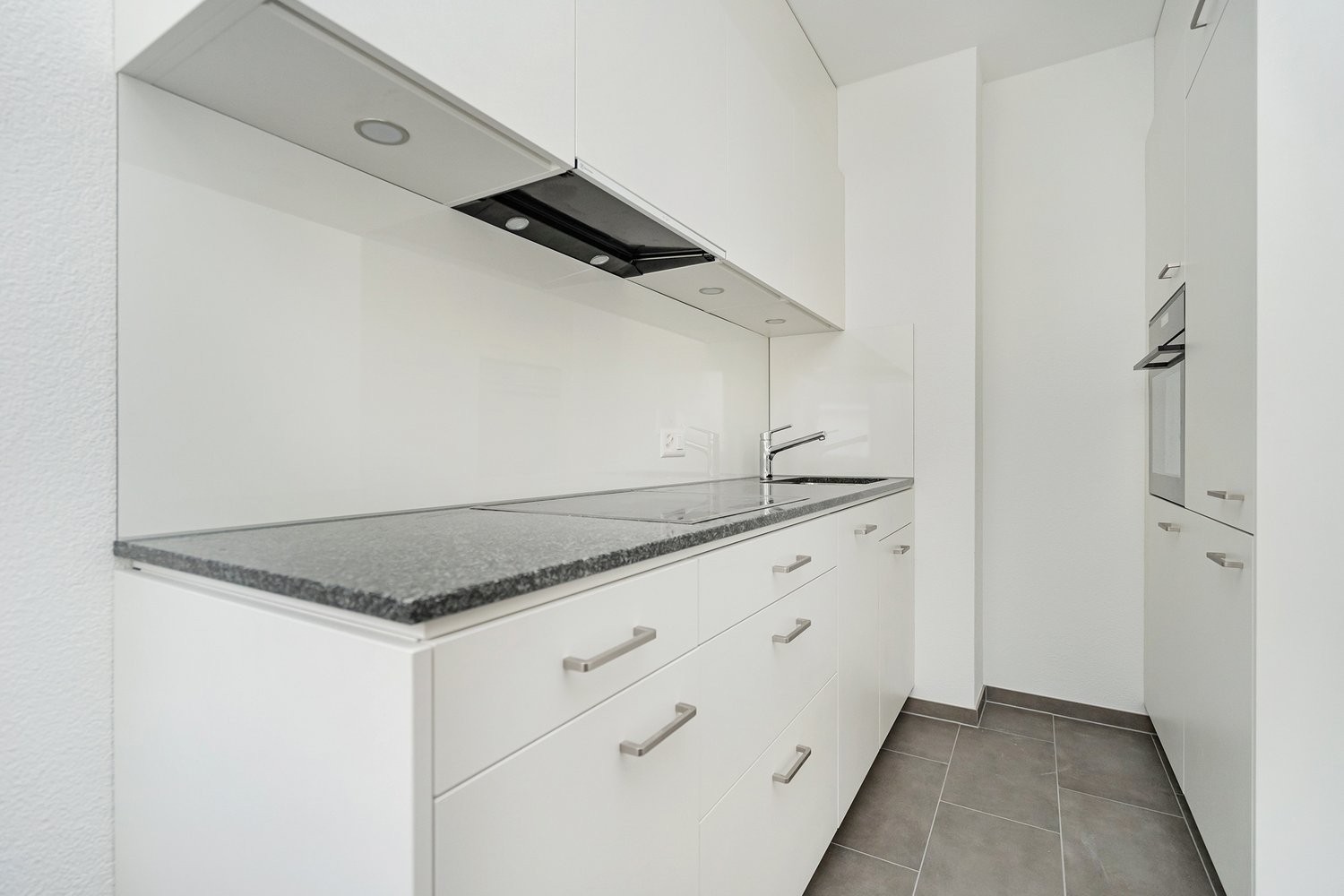 3 rooms apartment, photo 3 of 4