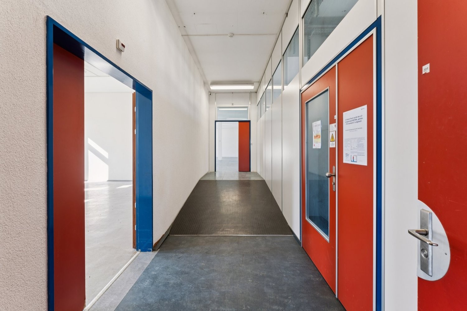 200m² commercial, photo 7 of 8