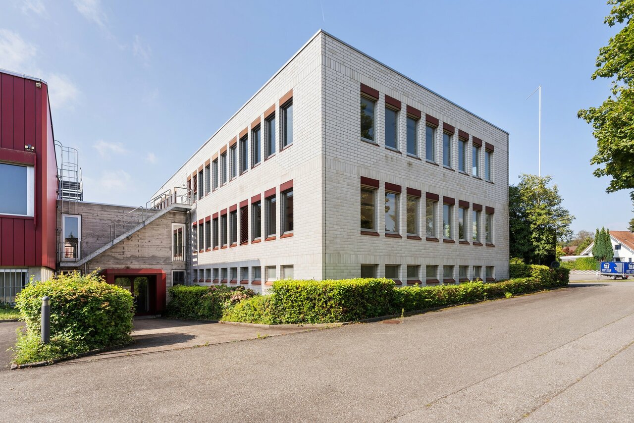 560m² commercial, photo 3 of 5
