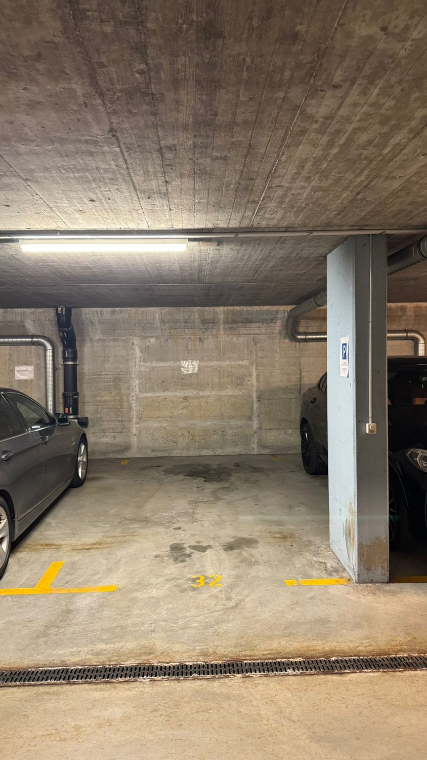 Open slot, photo 3 of 3