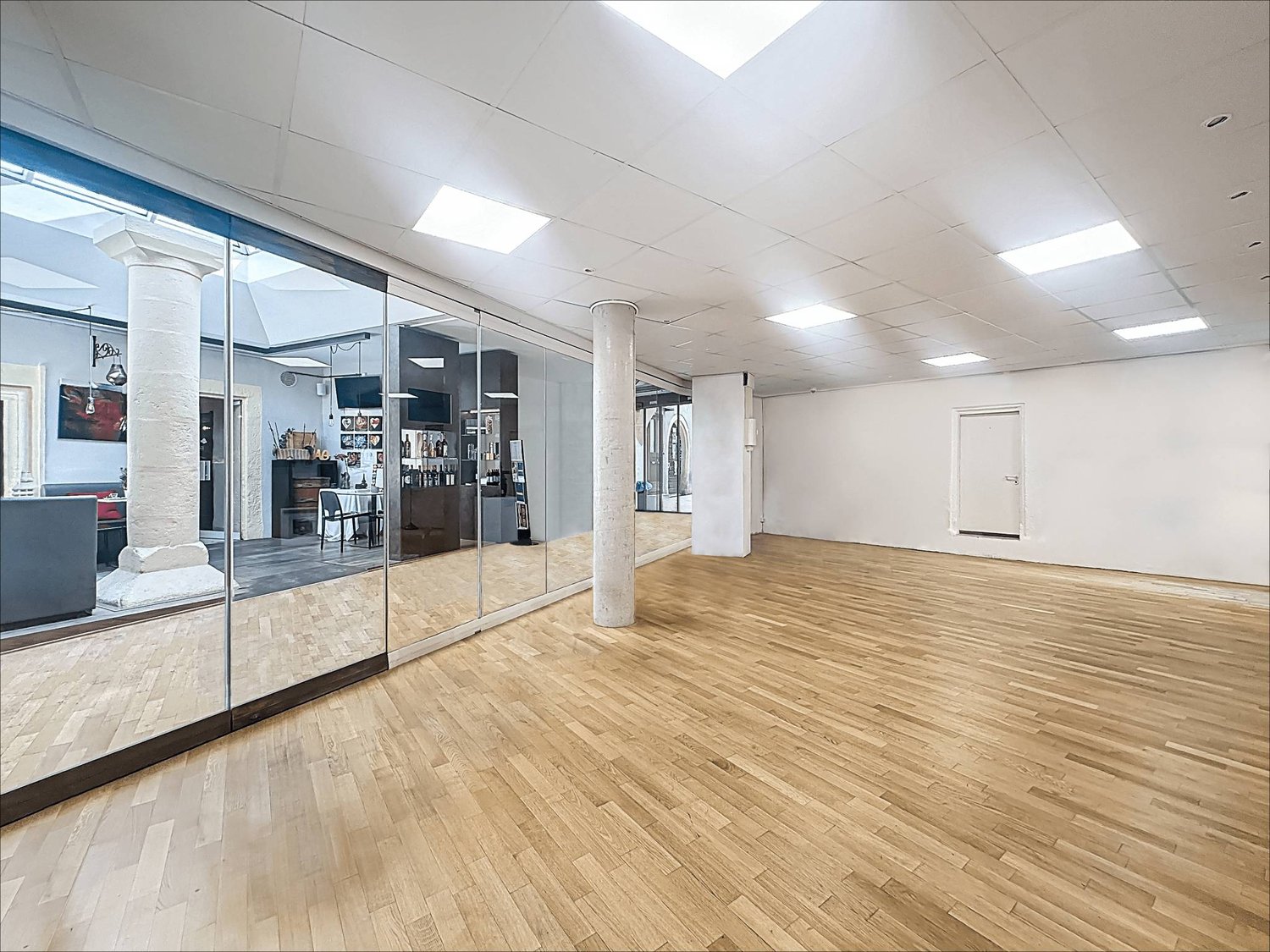 78m² arcade, photo 3 of 9