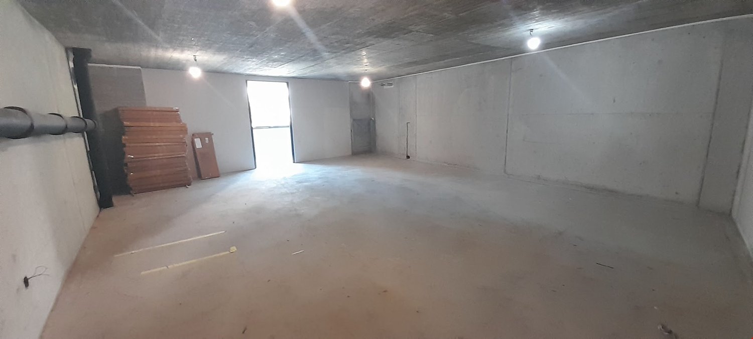 52m² workshop, photo 3 of 3