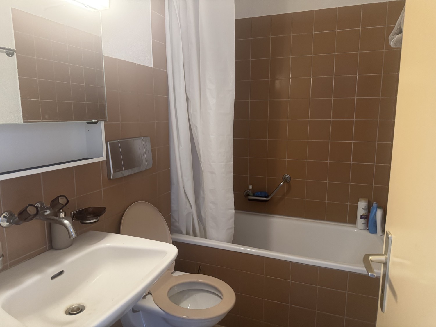 Room in a shared flat, photo 4 of 6