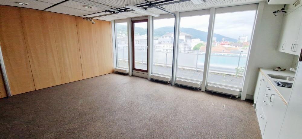211m² office, photo 3 sur 4