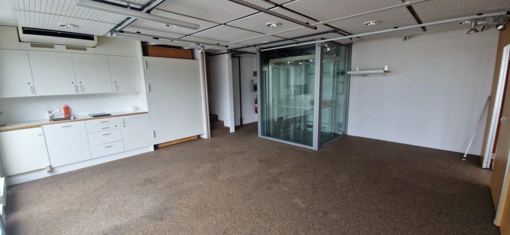 211m² office, photo 4 sur 4
