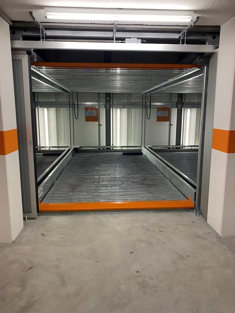 Underground slot, photo 3 of 3