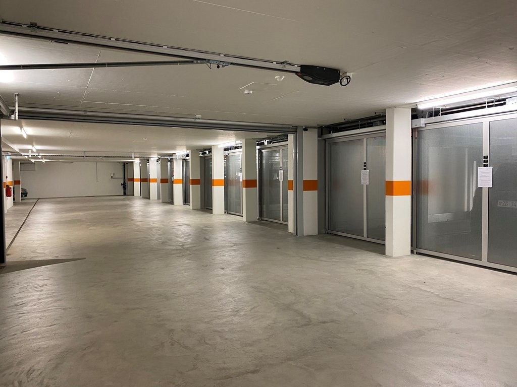 Underground slot, photo 1 of 3