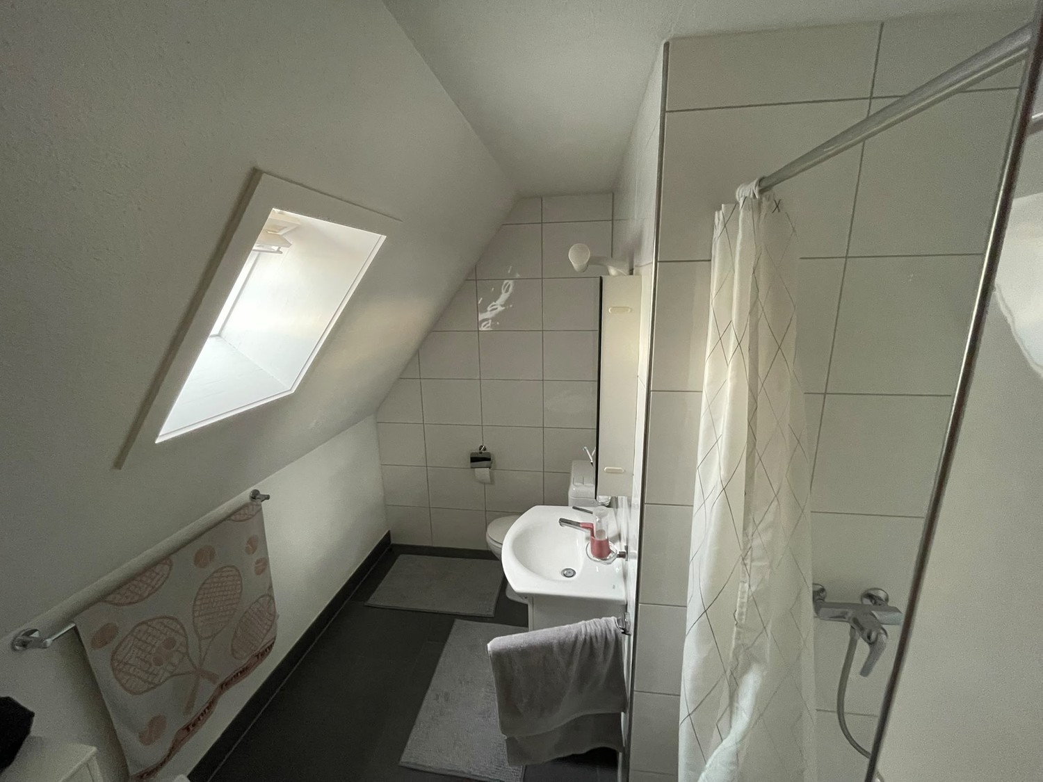 1 room apartment, Foto 4 von 7