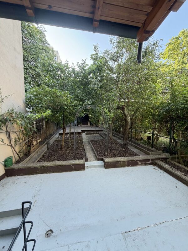6 rooms row house, photo 3 of 10
