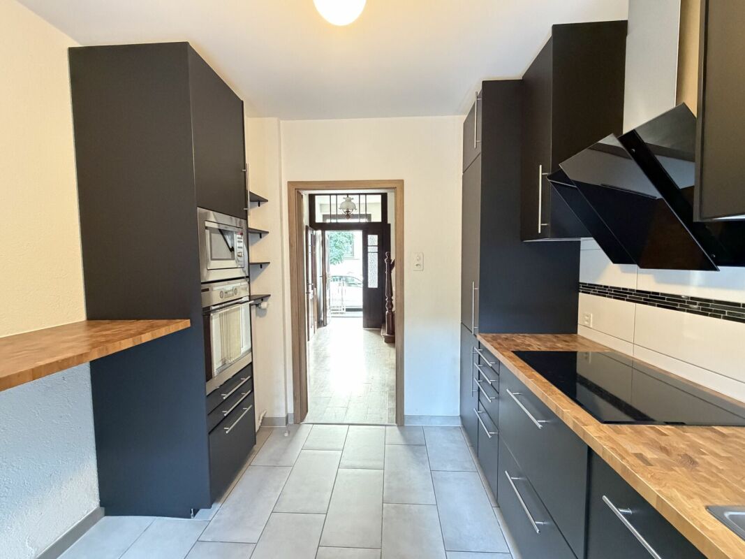 6 rooms row house, photo 7 of 10
