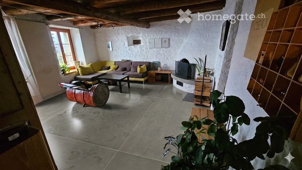 4 rooms apartment, photo 2 of 3