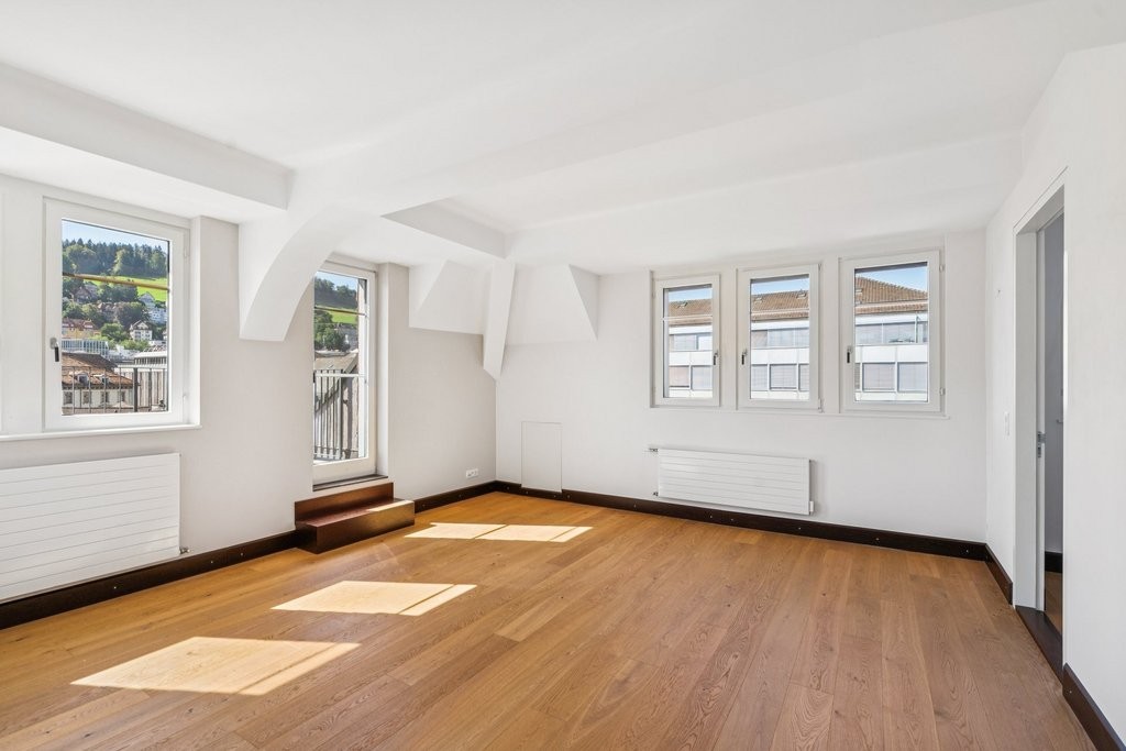 366m² office, photo 5 of 10