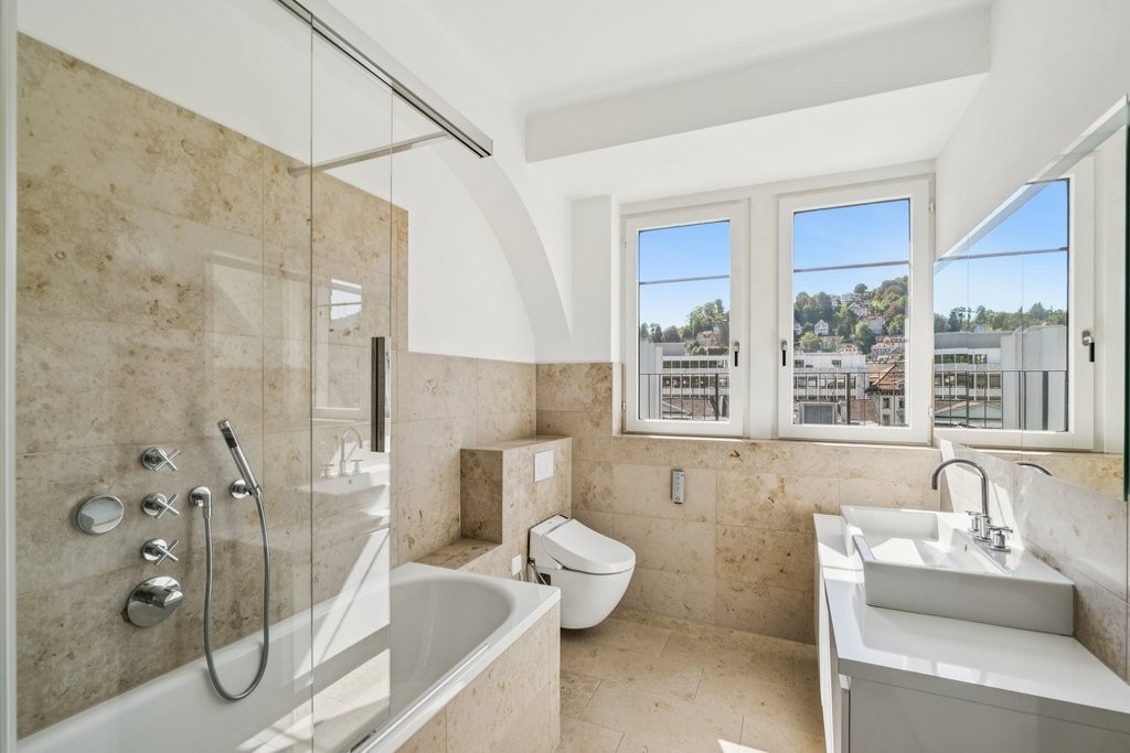 366m² office, photo 9 of 10